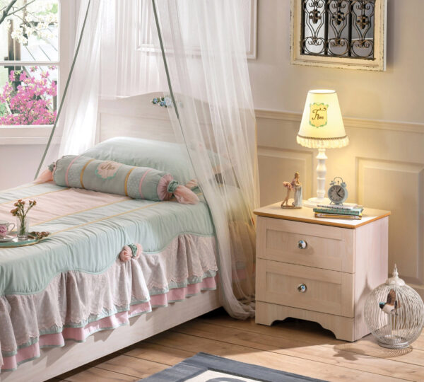 FLOWER NIGHTSTAND