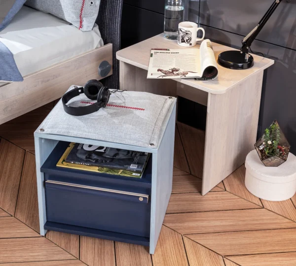 TRIO NIGHTSTAND WITH SHELF